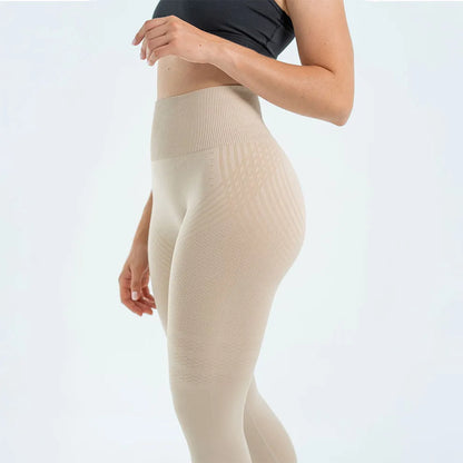 Anti-cellulite leggings designed to show visible smoothing in as little as 14 days